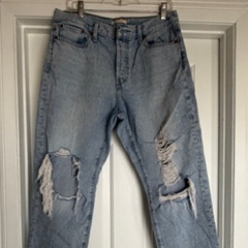 Levi's Wedgie Straight, W32/L28, light wash distressed jean